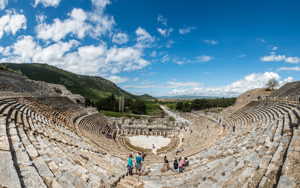 Efes Antik Kenti ve Tarihi Yapıları