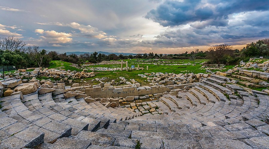 Teos Antik Kenti - Dionysos Tapınağı