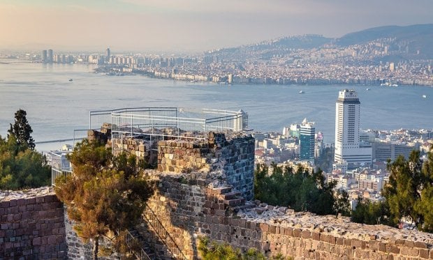 Kadifekale'nin surları