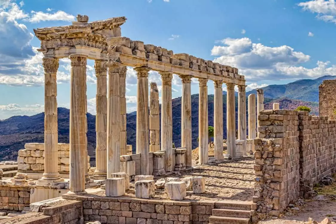 Pergamon Antik Kenti'nden Bir Görünüm
